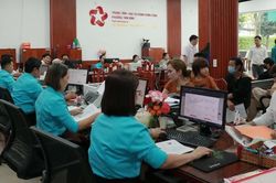 Đãi ngộ cao nhưng vẫn khó thu hút nhân tài vào khu vực công