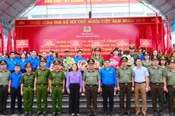 Công an tỉnh Cao Bằng ra quân 'Chiến dịch mùa hè số cùng VNeID'