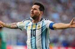 Messi hướng tới những kỷ lục mới