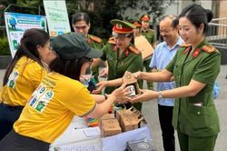 Phòng Cảnh sát Kinh tế tuyên truyền nâng cao ý thức bảo vệ môi trường