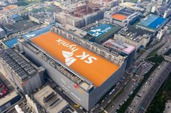 SK Hynix vượt Samsung, trở thành công ty công nghệ giá trị nhất Hàn Quốc