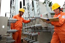 Khó tiết kiệm điện vì người dân giữ tư duy 'có tiền thì được dùng nhiều'