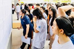 Lộ diện 15 thủ khoa lớp chuyên Hà Nội, xuất hiện nữ thủ khoa kép