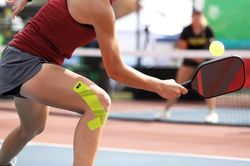 Nguy cơ đột tử khi chơi pickleball: Bác sĩ cảnh báo dấu hiệu cơ thể cầu cứu cần ngừng ngay trận đấu mà nhiều người hay phớt lờ