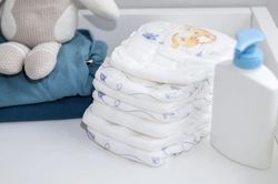 Trung Quốc điều tra cáo buộc tã lót trẻ nhiễm khuẩn, Huggies, Babycare bị nêu tên