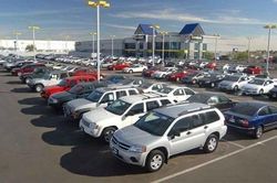Bất ngờ nhập khẩu ô tô nguyên chiếc, có thị trường tăng 37.900%
