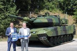 Xe tăng Stridsvagn 123 hiện đại h&oacute;a đầu ti&ecirc;n đ&atilde; được b&agrave;n giao