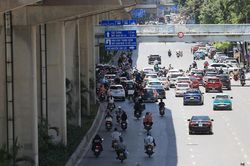 Ng&agrave;y 23/6, Bắc Bộ v&agrave; Trung Bộ nắng n&oacute;ng, T&acirc;y Nguy&ecirc;n v&agrave; Nam Bộ mưa d&ocirc;ng