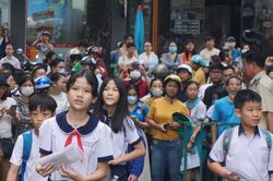 TP.HCM c&ocirc;ng bố số lượng đăng k&yacute; khảo s&aacute;t v&agrave;o lớp 6