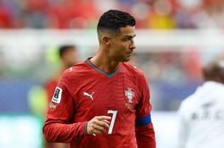 Người hâm mộ Bồ Đào Nha đã mất kiên nhẫn với Ronaldo?