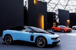 Ferrari: 'Không có chuyện mua xe điện Ferrari Luce để được ưu tiên'