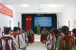 'Tủ sách hướng thiện' giúp người lầm lỡ làm lại cuộc đời