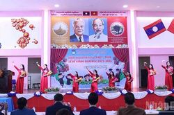 Trường song ngữ Lào-Việt Nam Nguyễn Du bế giảng năm học 2025-2026