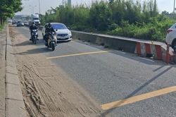 Dải cát trên đường