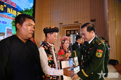 Lai Châu: Tôn vinh 130 trưởng bản, người có uy tín tiêu biểu