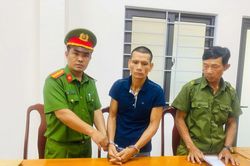 Bắt tạm giam đối tượng đập phá xe của em dâu