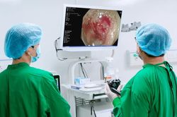 Mắc ung thư giai đoạn muộn do chủ quan c&aacute;c cảnh b&aacute;o ở đường ti&ecirc;u h&oacute;a