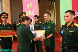Người truyền lửa từ thực tiễn biên cương