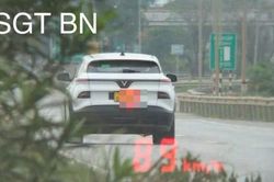 Xử lý tài xế ô tô gắn biển số giả để né camera giao thông