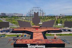 Cận cảnh sự hoành tráng của sân khấu concert Thanh xuân
