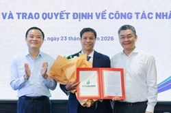 Trao quyết định giao nhiệm vụ Trưởng Ban Thăm dò Khai thác dầu khí Petrovietnam