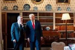 Ông Trump lên tiếng về việc Thủ tướng Anh Starmer từ chức