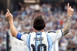 Cảm xúc World Cup 2026: Cả thế giới xúc động vì Messi