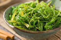 Ai kh&ocirc;ng n&ecirc;n ăn rong biển?