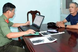 Xử phạt người đ&agrave;n &ocirc;ng ở TPHCM đăng tin sai sự thật, quy chụp c&ocirc;ng an 'bảo k&ecirc;'