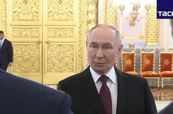 Ông Putin nói Nga 'kiểm soát' Kostiantynivka, Ukraine bắn phá hậu cần ở Crưm