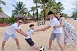 Vì sao bóng đá có thể trở thành 'chất keo' kết nối gia đình trong thời đại ai cũng bận rộn?
