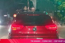 Để trẻ nhỏ thò đầu ra cửa sổ trời ô tô, nữ tài xế bị xử phạt