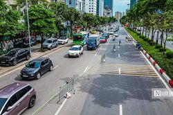 H&agrave; Nội: Khu vực đường Văn Cao được r&agrave;o chắn phục vụ thi c&ocirc;ng metro