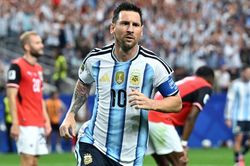 Messi khiêm tốn khi đi vào lịch sử World Cup