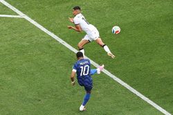 Mbappe rực sáng giúp tuyển Pháp phô diễn sức mạnh đáng sợ