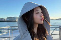 Jang Won Young (IVE) g&acirc;y ch&uacute; &yacute; với vẻ ngo&agrave;i mộc mạc, khoe v&ograve;ng eo con kiến g&acirc;y trầm trồ