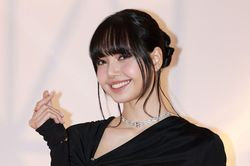 Khán giả phản ứng mạnh khi Lisa (BLACKPINK) hé lộ tài sản mới