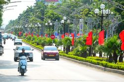 Đập tan luận điệu xuyên tạc về xây dựng xã, phường xã hội chủ nghĩa