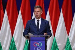 Thủ tướng Hungary công bố chương trình cải tổ bộ máy nhà nước
