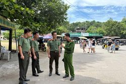 Kiên quyết xử lý nghiêm hành vi thu phí không đúng quy định, ứng xử thiếu văn minh với du khách