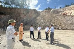 Ban Pháp chế HĐND tỉnh khảo sát thực tế tại 4 doanh nghiệp khai thác khoáng sản