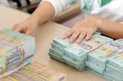 Nâng trần tỷ lệ vốn ngắn hạn cho vay trung dài hạn: NIM ngân hàng có thể bớt áp lực