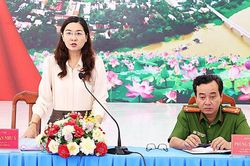 C&ugrave; Lao Gi&ecirc;ng triển khai chiến dịch r&agrave; so&aacute;t, l&agrave;m sạch dữ liệu; cấp căn cước, sổ sức khỏe điện tử
