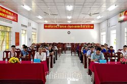 X&atilde; Đại L&atilde;nh tuy&ecirc;n truyền, phổ biến ph&aacute;p luật cho c&aacute;n bộ, c&ocirc;ng chức v&agrave; Nh&acirc;n d&acirc;n