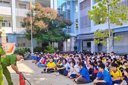 Học kỹ năng từ trải nghiệm sinh hoạt hè