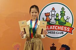 Cô học trò nhỏ dệt ước mơ từ những nước cờ
