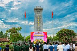 Xã Nho Quan triển khai chiến dịch '500 ngày đêm tìm kiếm, quy tập và xác định danh tính hài cốt liệt sĩ'
