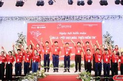 Chương trình 'Hành trình Đỏ' tại Sơn La tiếp nhận hơn 1.000 đơn vị máu
