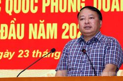 Chủ tịch UBND tỉnh Phan Huy Ngọc: Tiếp tục tham mưu l&atilde;nh đạo thực hiện tốt nhiệm vụ c&ocirc;ng quốc ph&ograve;ng