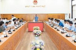 Tập trung nguồn lực đầu tư công, tạo động lực tăng trưởng hai con số